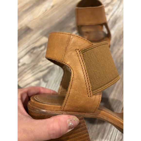 Sorel Nadia Sandal Camel Leather Block Heel - Picture 5 of 12
